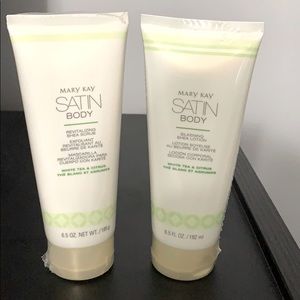 White Tea and Satin Body  Shea Scrub and Lotion!